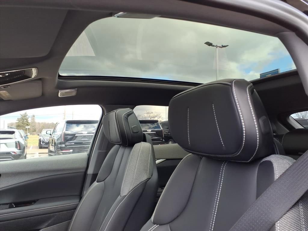 New 2026 Cadillac Optiq Sport 1 w/ LPO, Floor Liner Package image 16