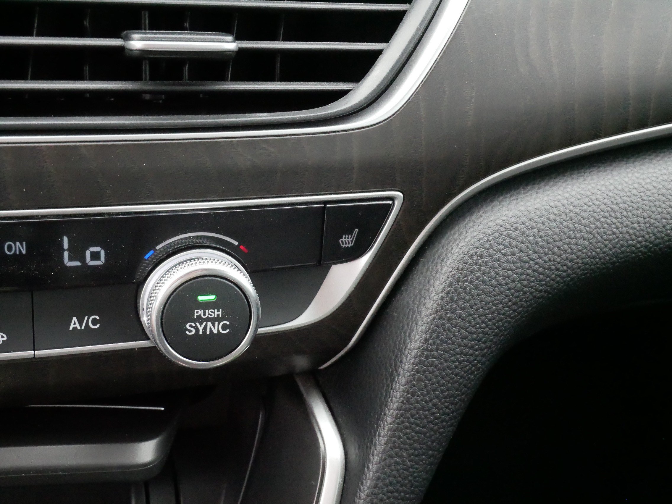 Used 2018 Honda Accord EX-L image 27