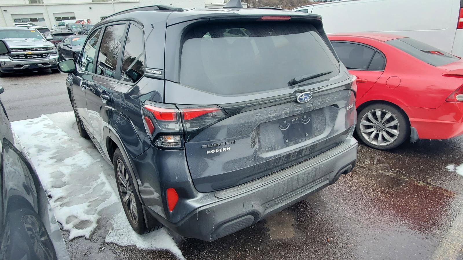 Used 2025 Subaru Forester Touring w/ Popular Package - Touring image 8