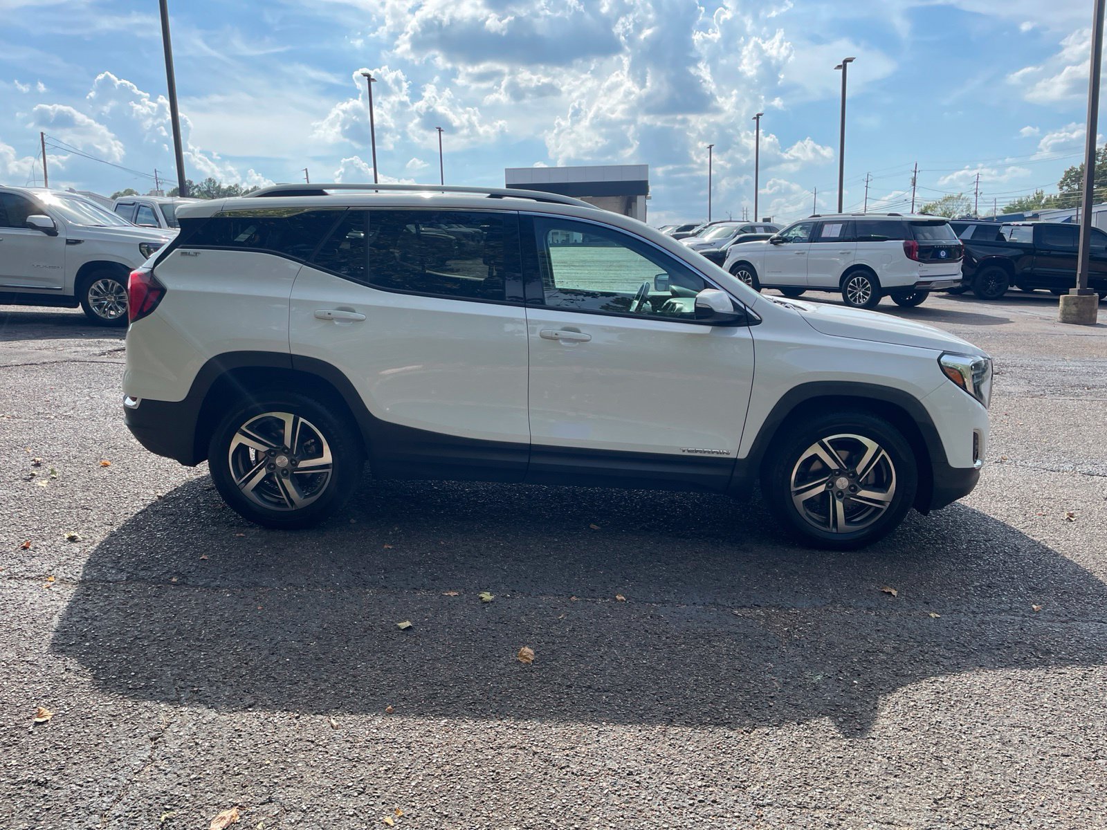 Used 2020 GMC Terrain SLT w/ Preferred Package AWD/4WD image 7