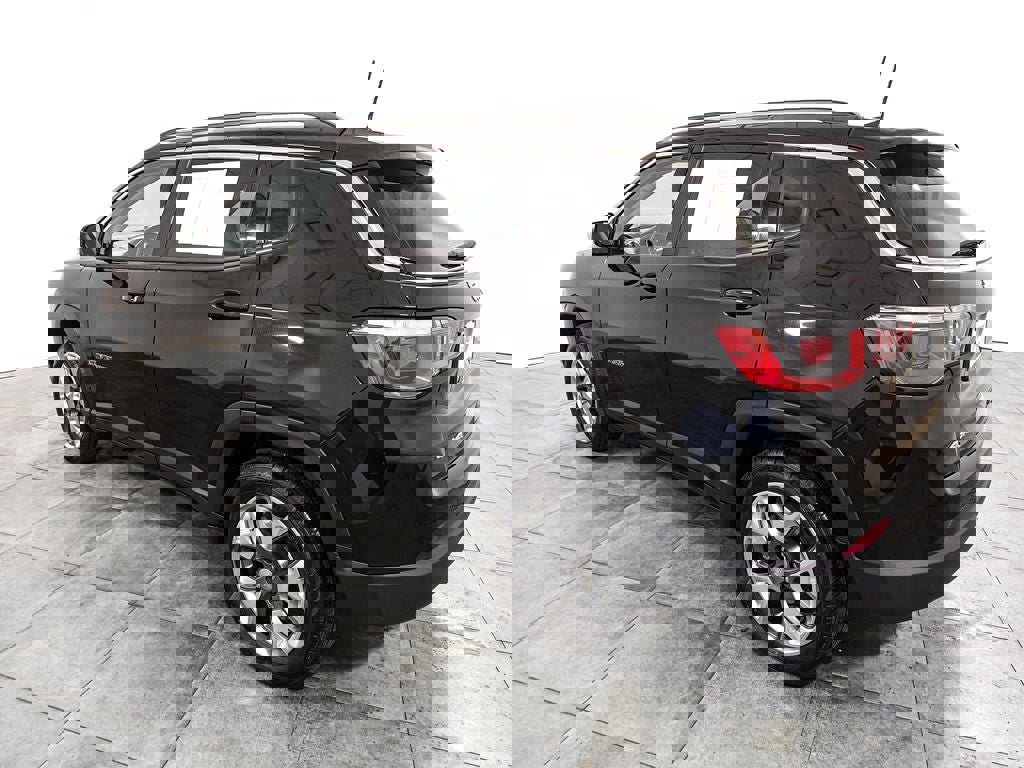 Used 2020 Jeep Compass Limited image 4