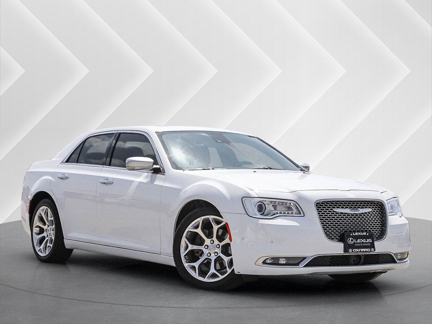 Used 2018 Chrysler 300 C w/ Sun, Sound & Nav Package RWD image 1