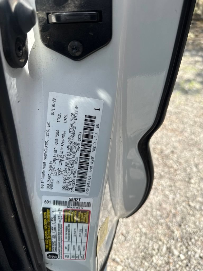 Used 2020 Toyota Tacoma SR AWD/4WD image 13