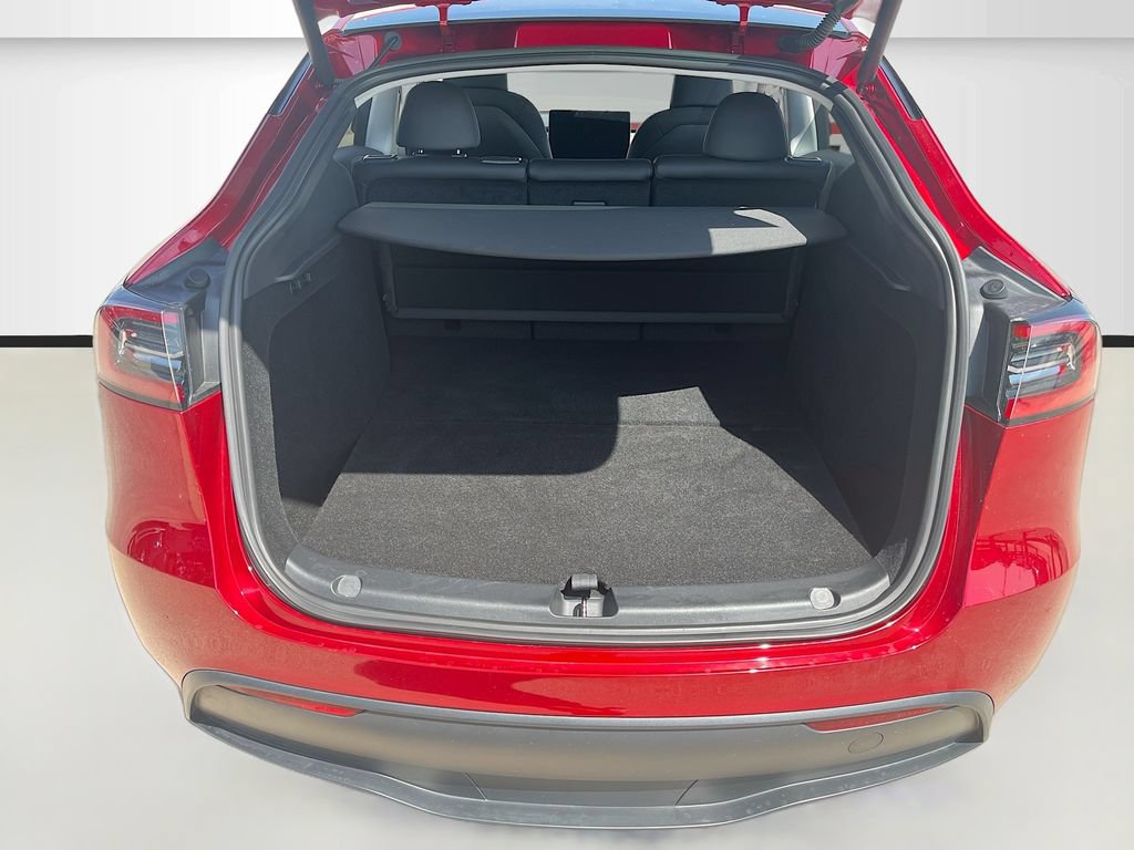 Used 2024 Tesla Model Y AWD image 26