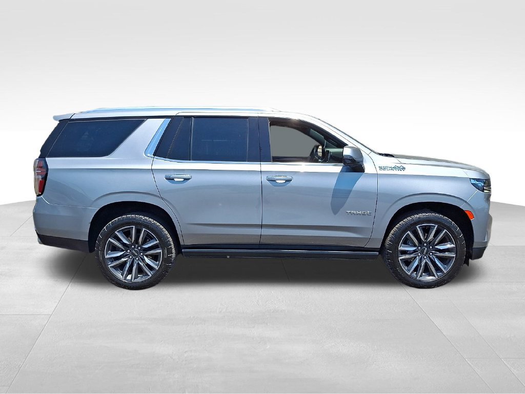 Used 2024 Chevrolet Tahoe High Country w/ Premium Package 2 AWD/4WD image 7