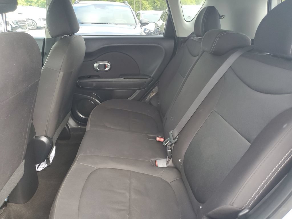 Used 2018 Kia Soul FWD image 22