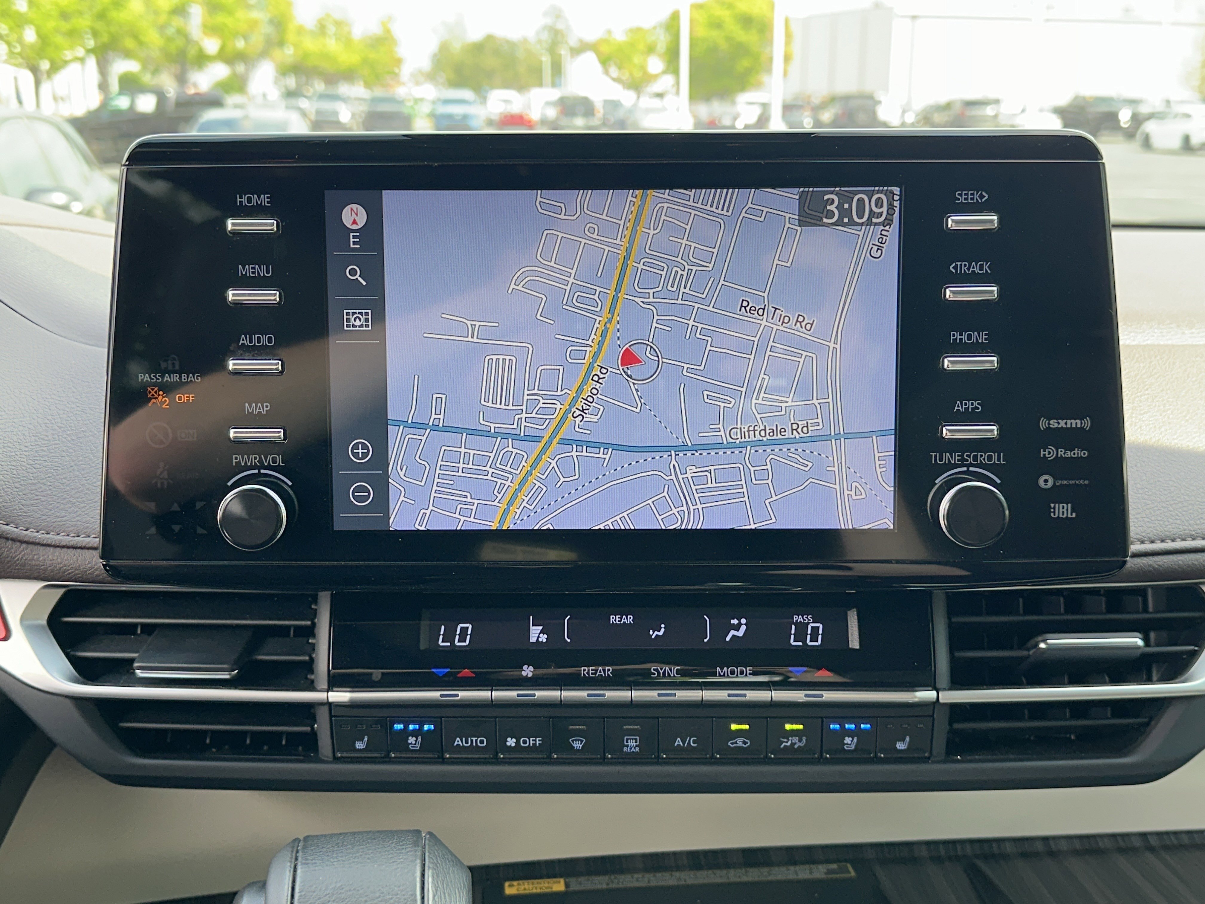 Certified 2023 Toyota Sienna Platinum FWD image 24
