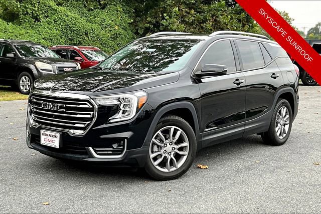 Used 2022 GMC Terrain SLT w/ Infotainment Package II