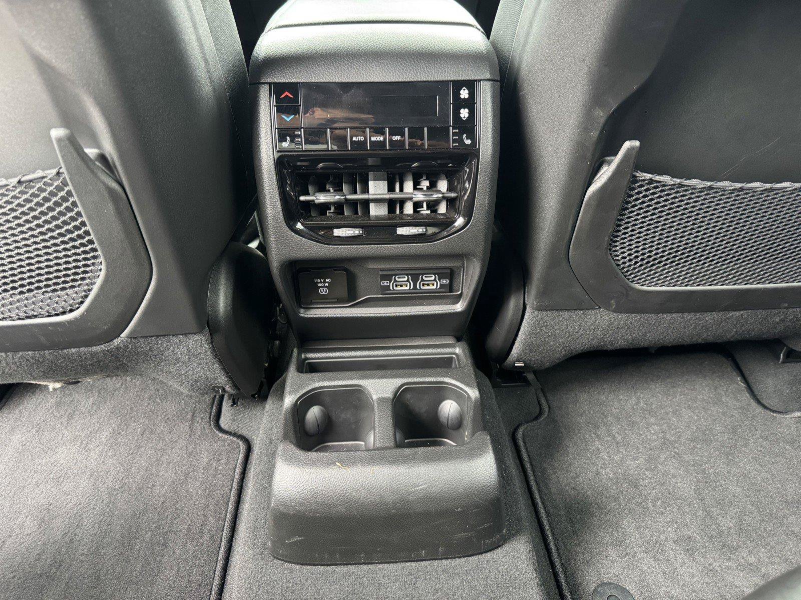 Used 2024 Jeep Grand Cherokee L Limited AWD/4WD image 28