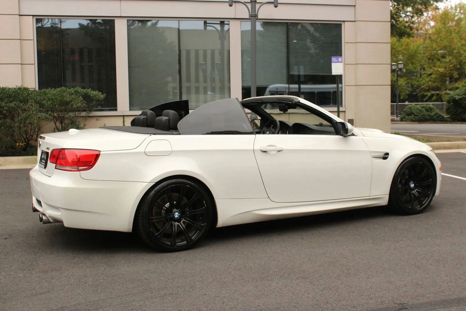 Used 2008 BMW M3 Convertible RWD image 9