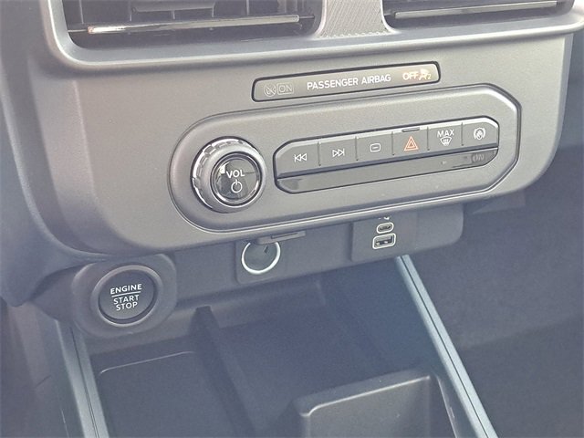 New 2025 Ford Maverick XLT w/ XLT Luxury Package image 41