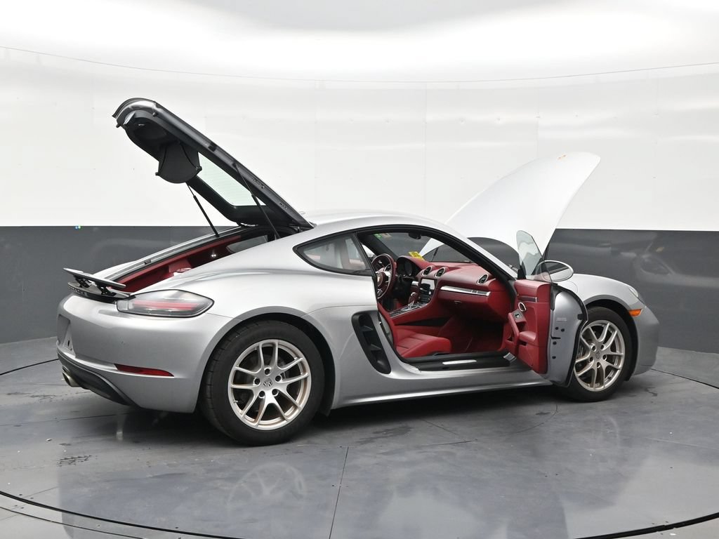 Used 2024 Porsche 718 Cayman RWD image 27