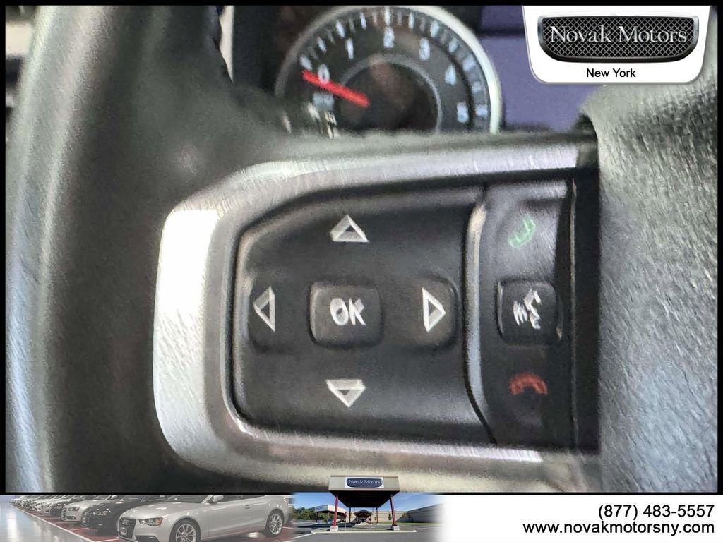 Used 2023 RAM 1500 Laramie AWD/4WD image 15