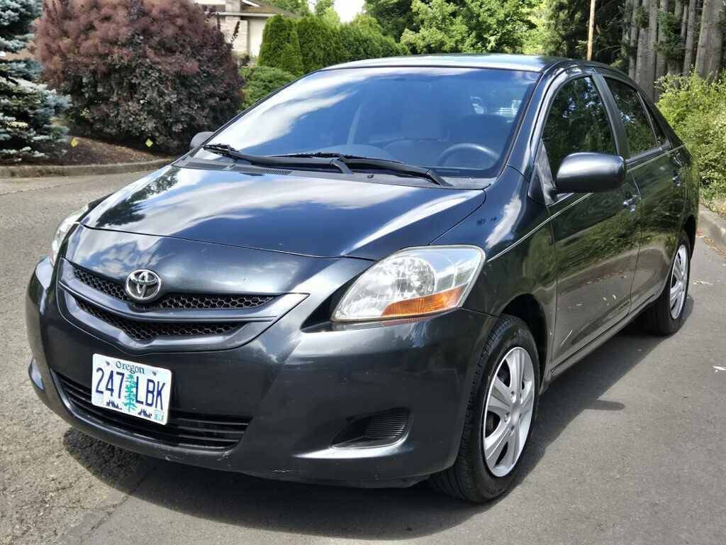 Used 2007 Toyota Yaris Sedan w/ Convenience Pkg FWD image 4