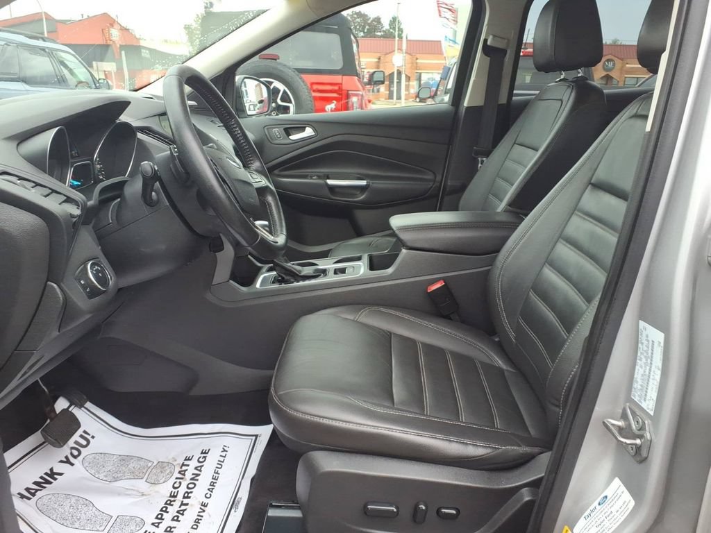 Certified 2017 Ford Escape SE w/ SE Leather Comfort Package FWD image 13