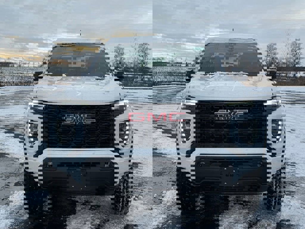 New 2026 GMC Canyon Elevation w/ Convenience Package image 2