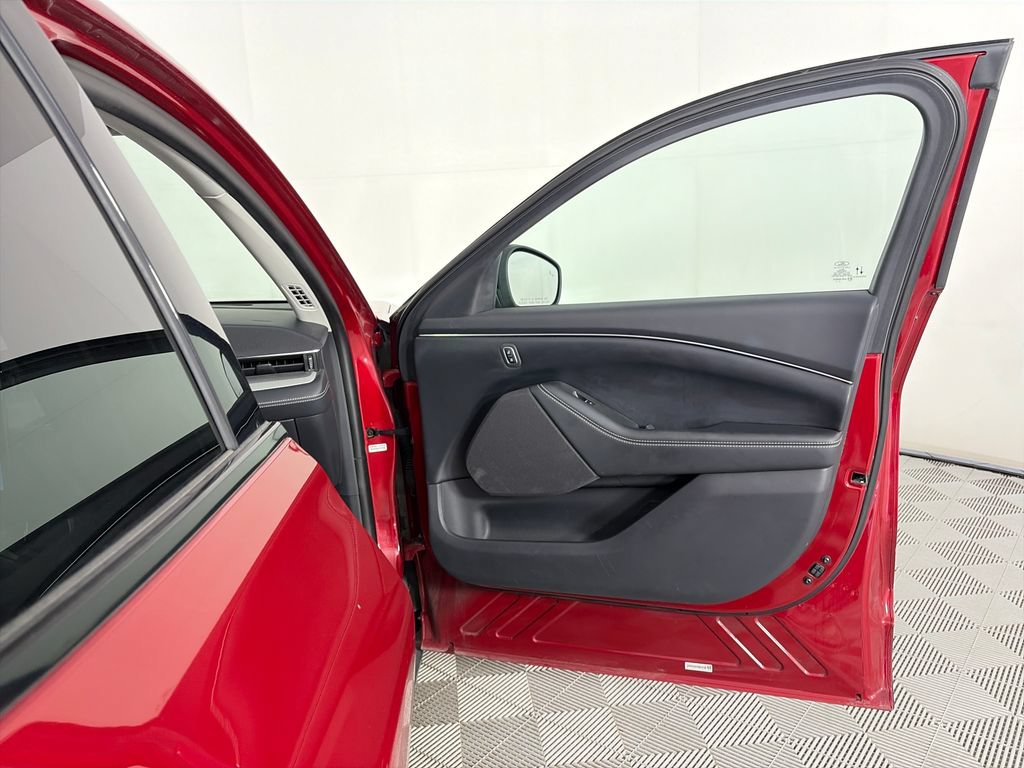 Used 2023 Ford Mustang Mach-E Select AWD/4WD image 30
