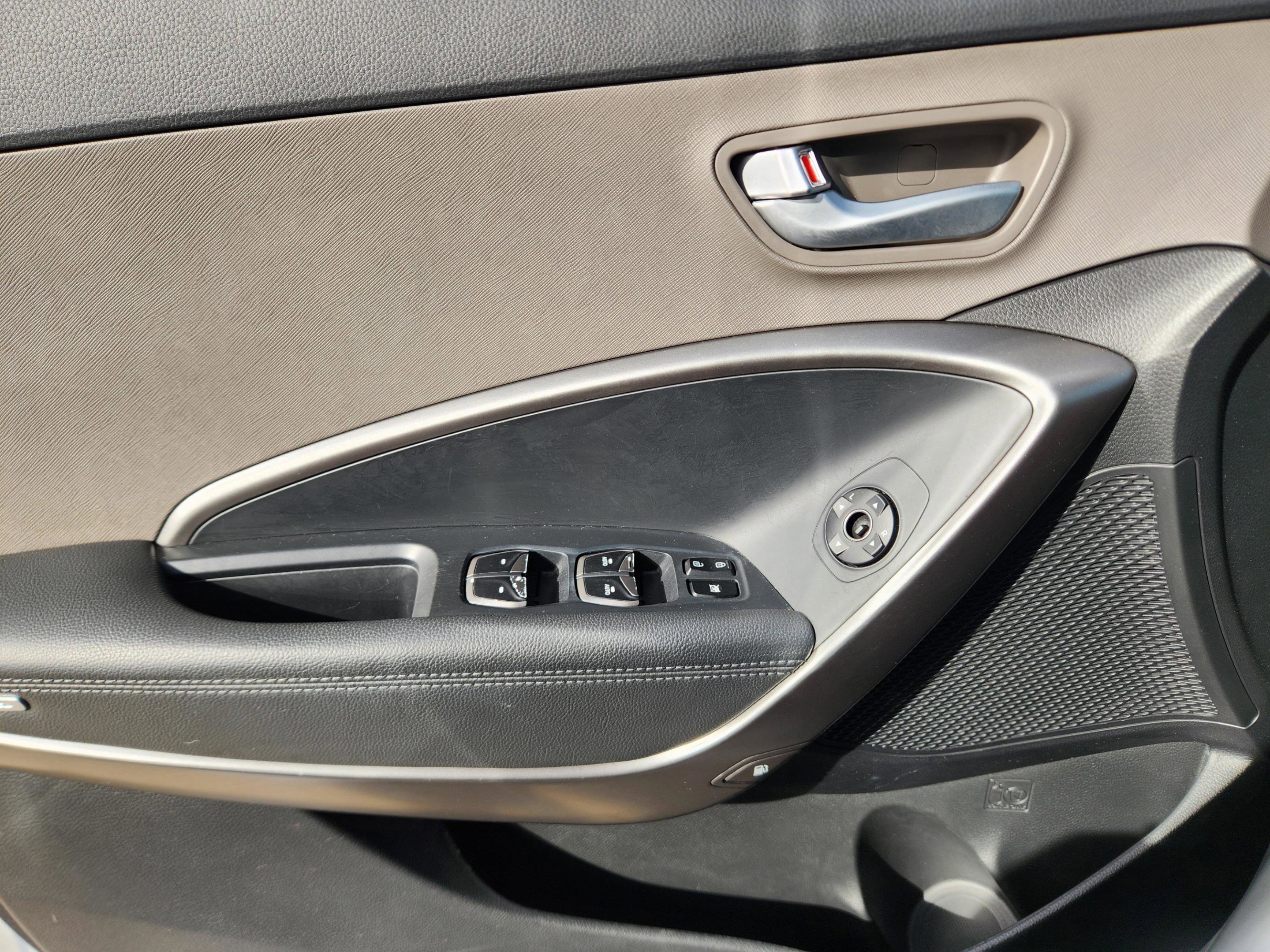 Used 2018 Hyundai Santa Fe Sport 2.0T image 18