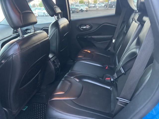 Used 2020 Jeep Cherokee Latitude Plus image 15