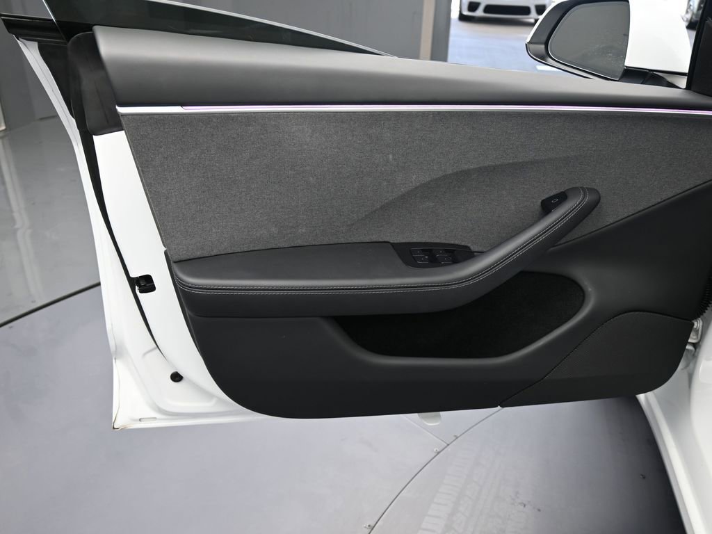 Used 2024 Tesla Model 3 Standard Range image 16