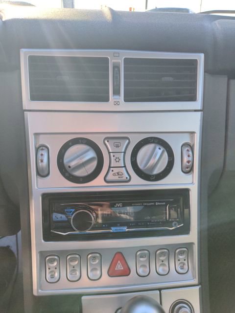 Used 2005 Chrysler Crossfire Limited image 34