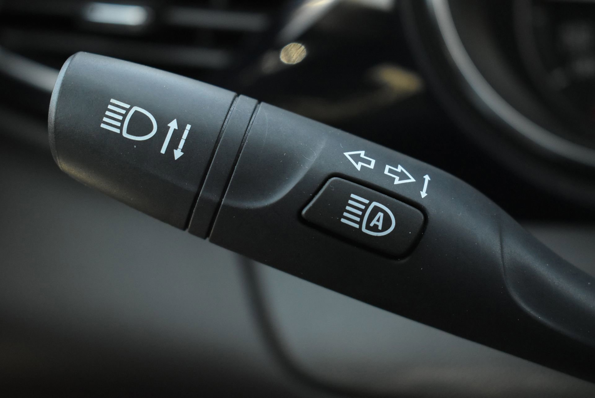 Used 2023 Buick Encore GX Select FWD image 23