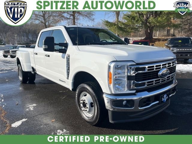 Used 2023 Ford F350 XLT image 1