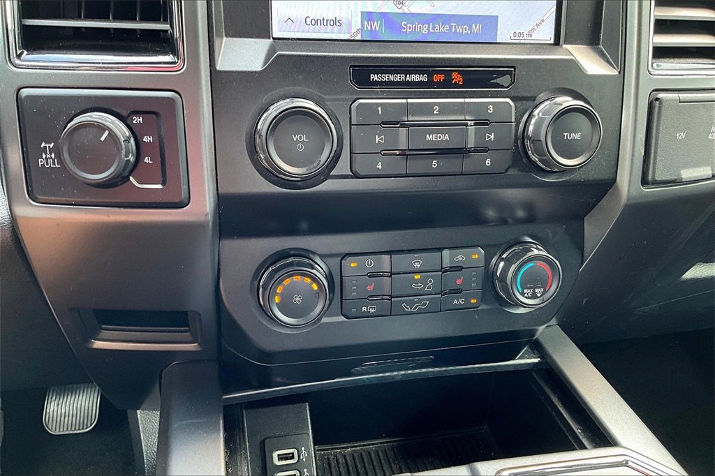 Used 2020 Ford F150 XLT w/ Equipment Group 302A Luxury image 16