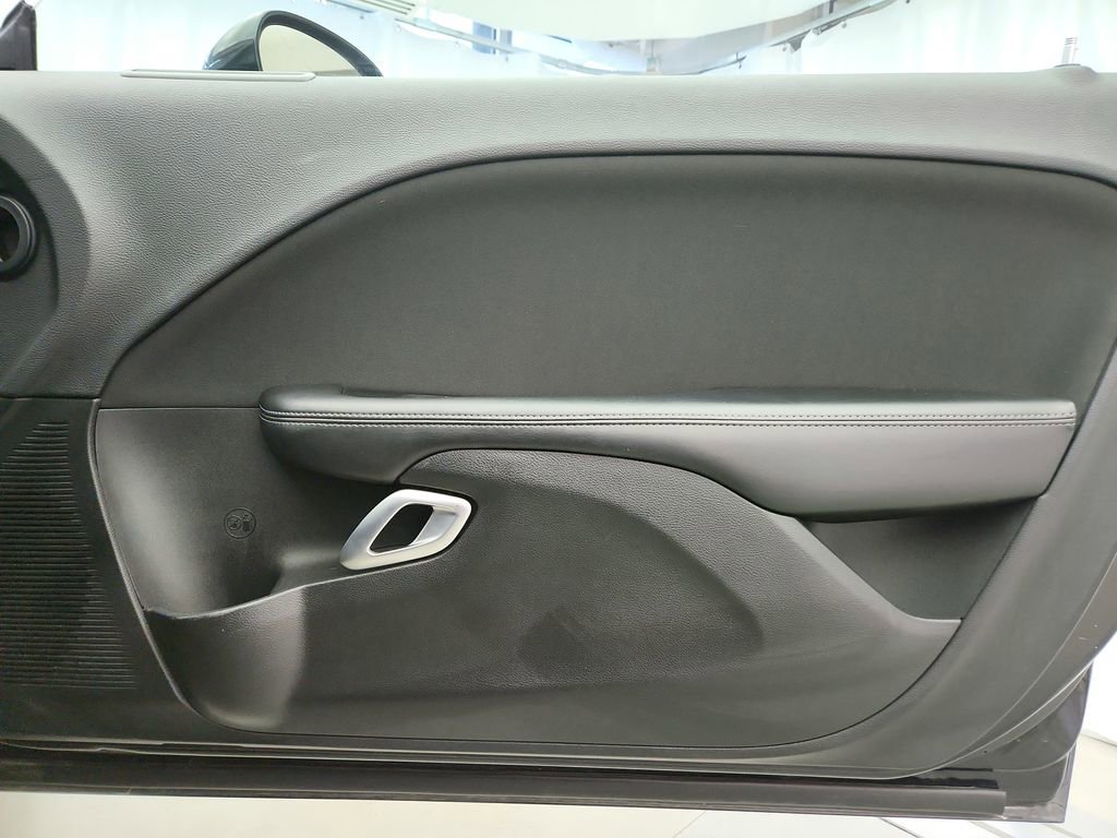 Used 2016 Dodge Challenger R/T image 28