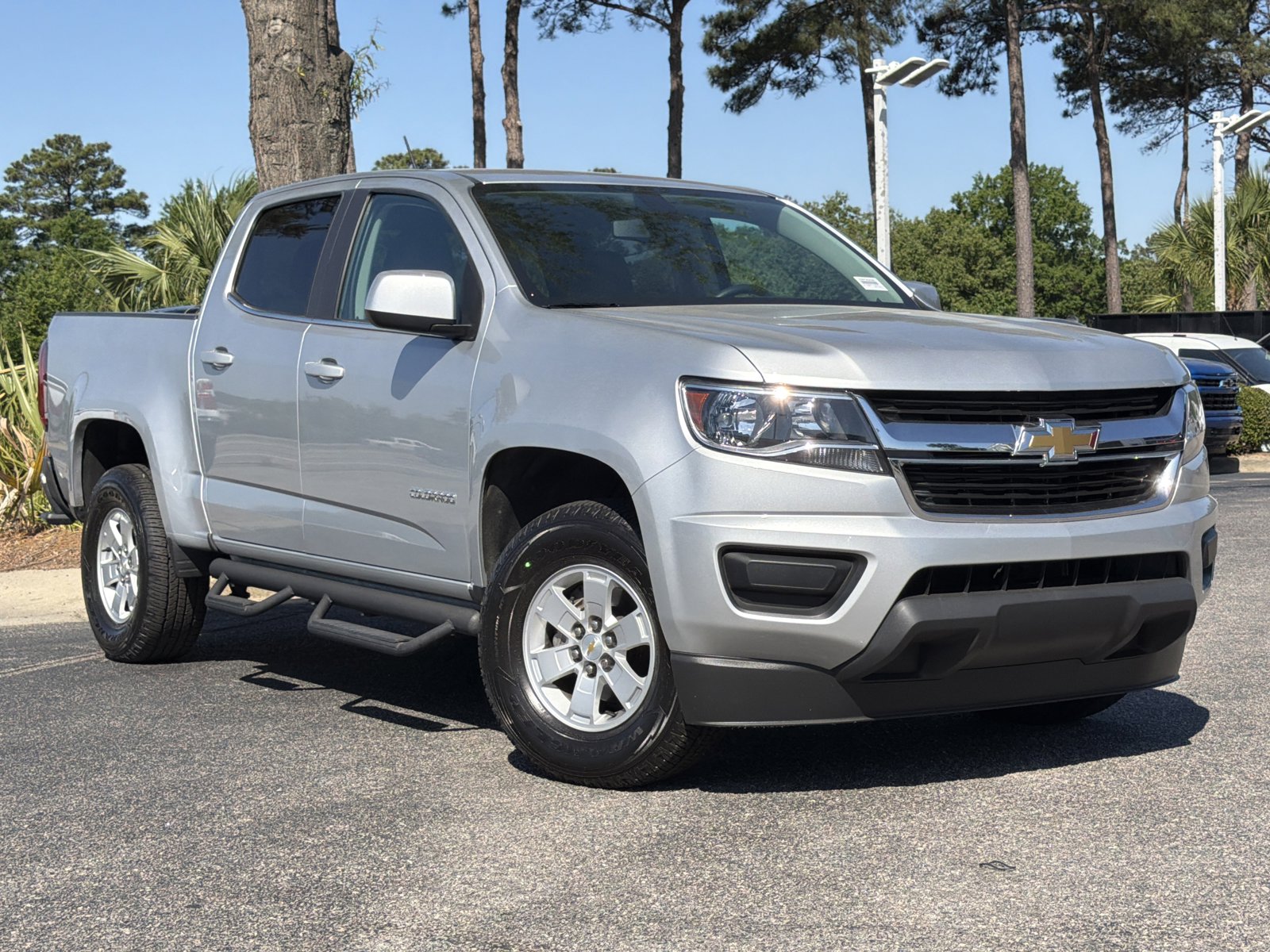 Used 2020 Chevrolet Colorado W/T w/ WT Convenience Package RWD image 2