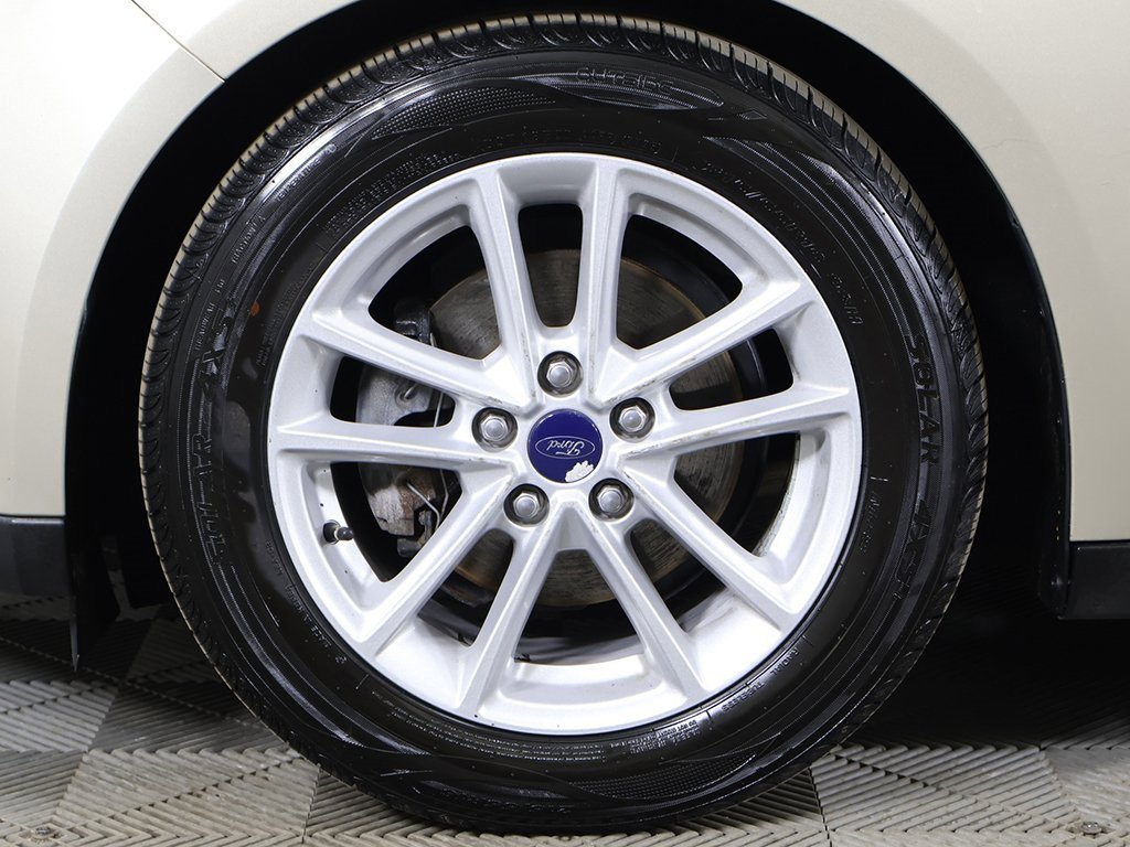 Used 2017 Ford Focus SE image 16