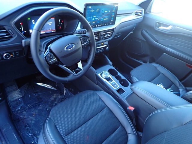 New 2026 Ford Escape SE w/ Class II Trailer Tow Package image 11