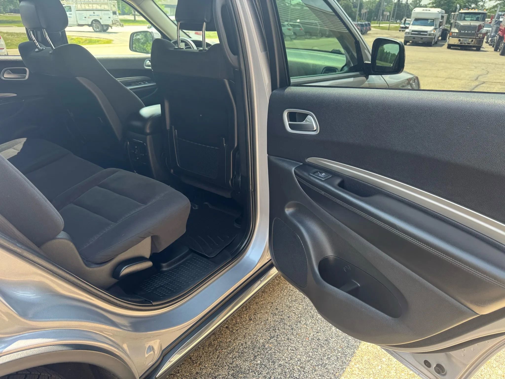 Used 2019 Dodge Durango SXT image 14