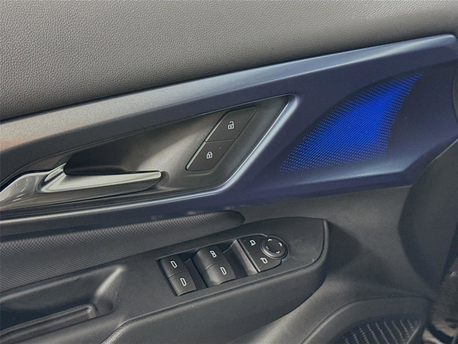 New 2026 Chevrolet Equinox EV LT image 13