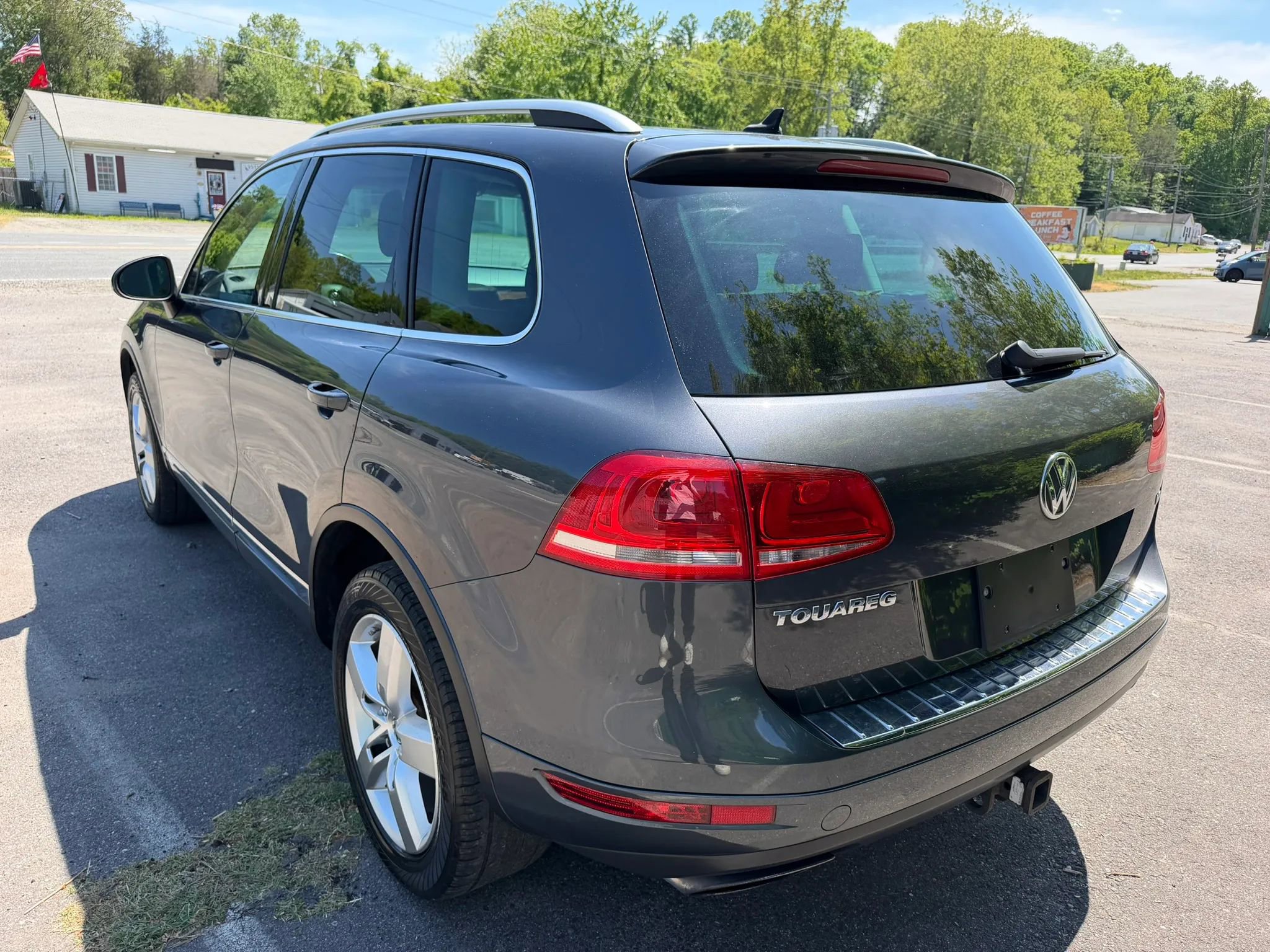 Used 2013 Volkswagen Touareg VR6 AWD/4WD image 10