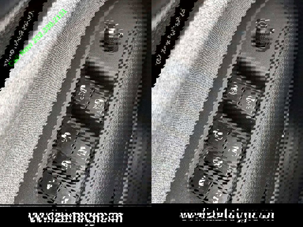 Used 2023 Jeep Compass Latitude w/ Sun and Sound Group image 24