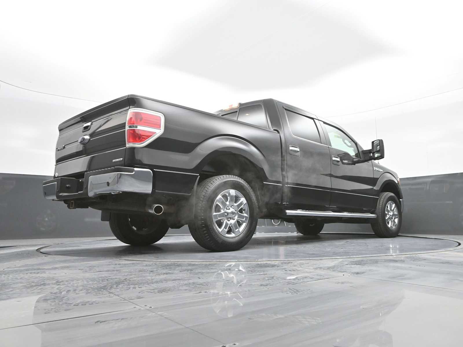 Used 2014 Ford F150 XLT w/ Equipment Group 302A Luxury image 38