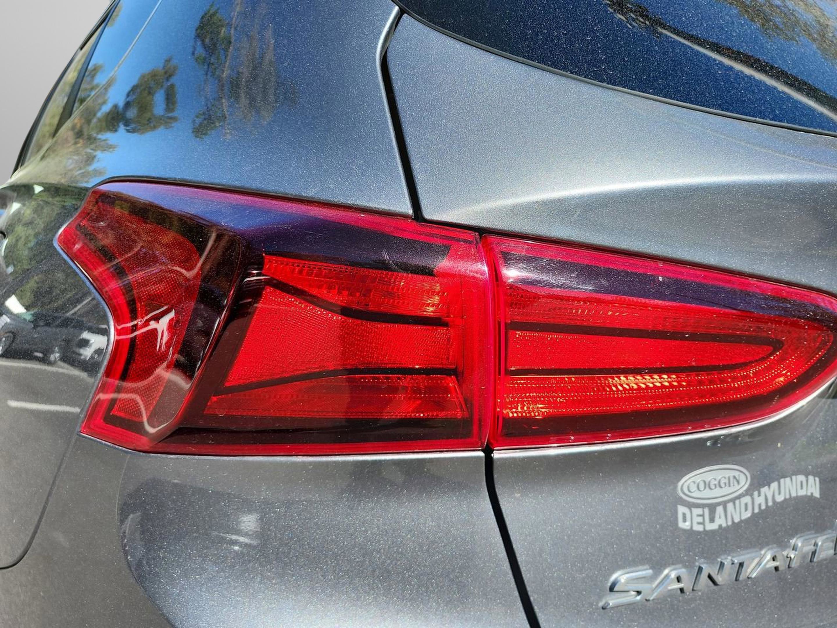 Used 2019 Hyundai Santa Fe SE image 28