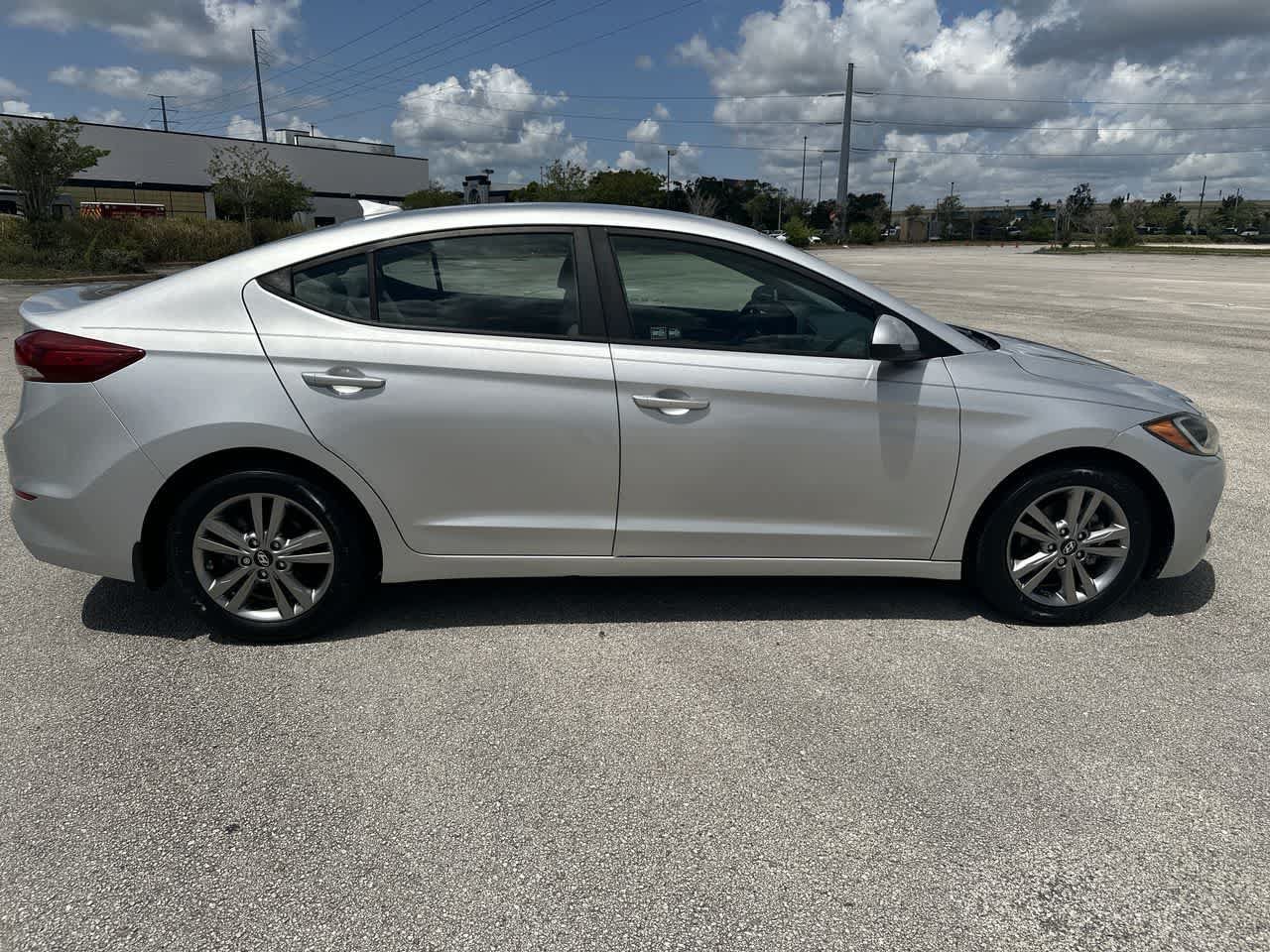 Used 2018 Hyundai Elantra SEL FWD image 15