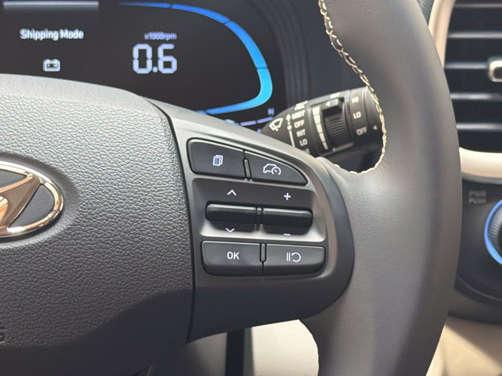 New 2026 Hyundai Venue SEL FWD image 18