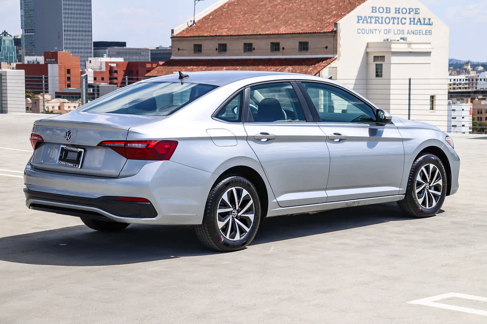 Used 2023 Volkswagen Jetta S image 4