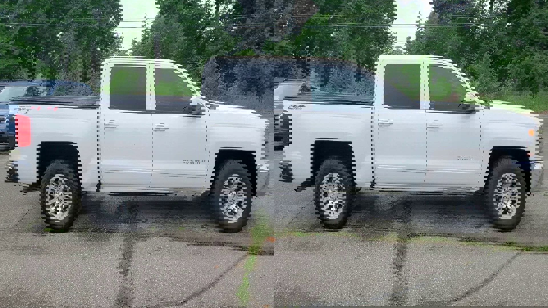 Used 2017 Chevrolet Silverado 1500 LT w/ All Star Edition image 48