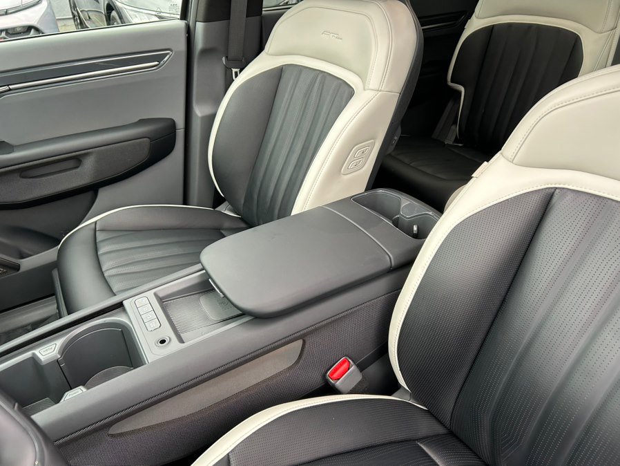 Used 2024 Kia EV9 GT-Line image 27