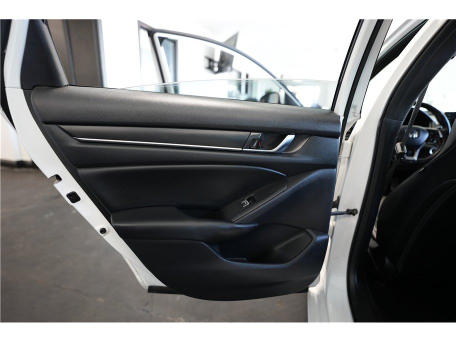 Used 2018 Honda Accord Sport image 15