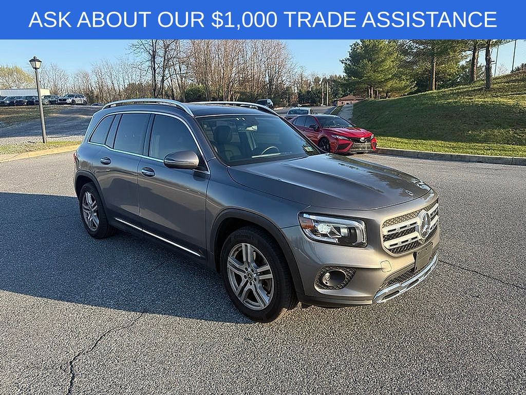 Used 2021 Mercedes-Benz GLB 250 4MATIC image 1