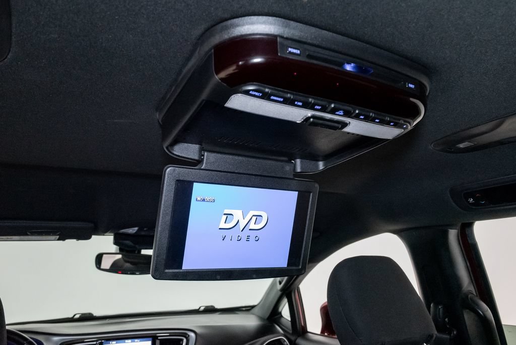 Used 2019 Chrysler Pacifica Touring Plus w/ S Appearance Package FWD image 24