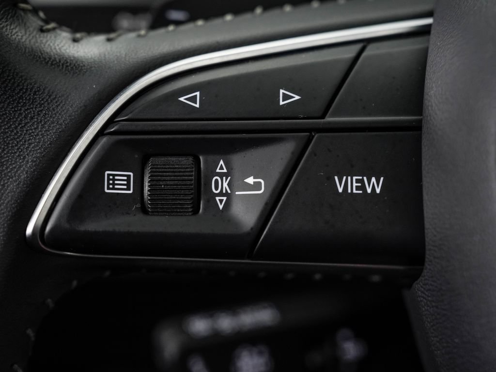 Used 2019 Audi Q8 Premium Plus w/ Premium Plus AWD/4WD image 13