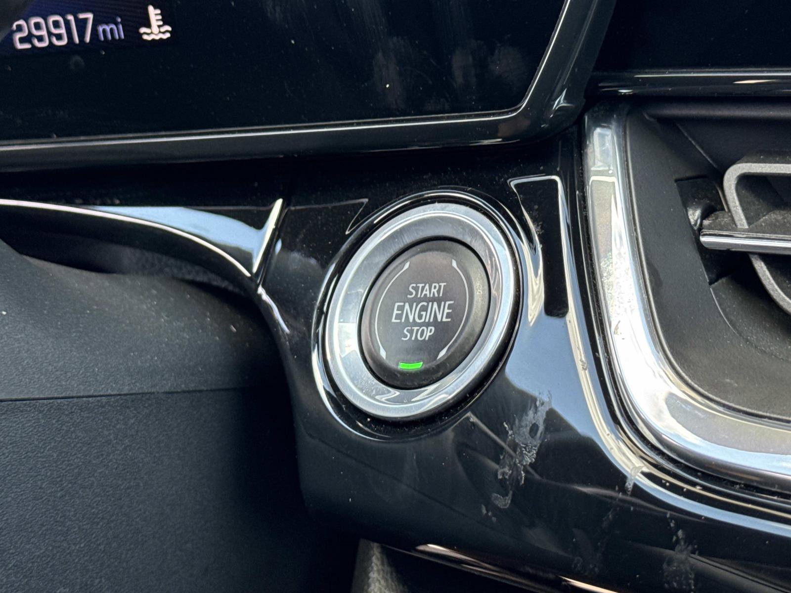 Used 2024 Chevrolet Trax RS w/ Driver Confidence Package image 19