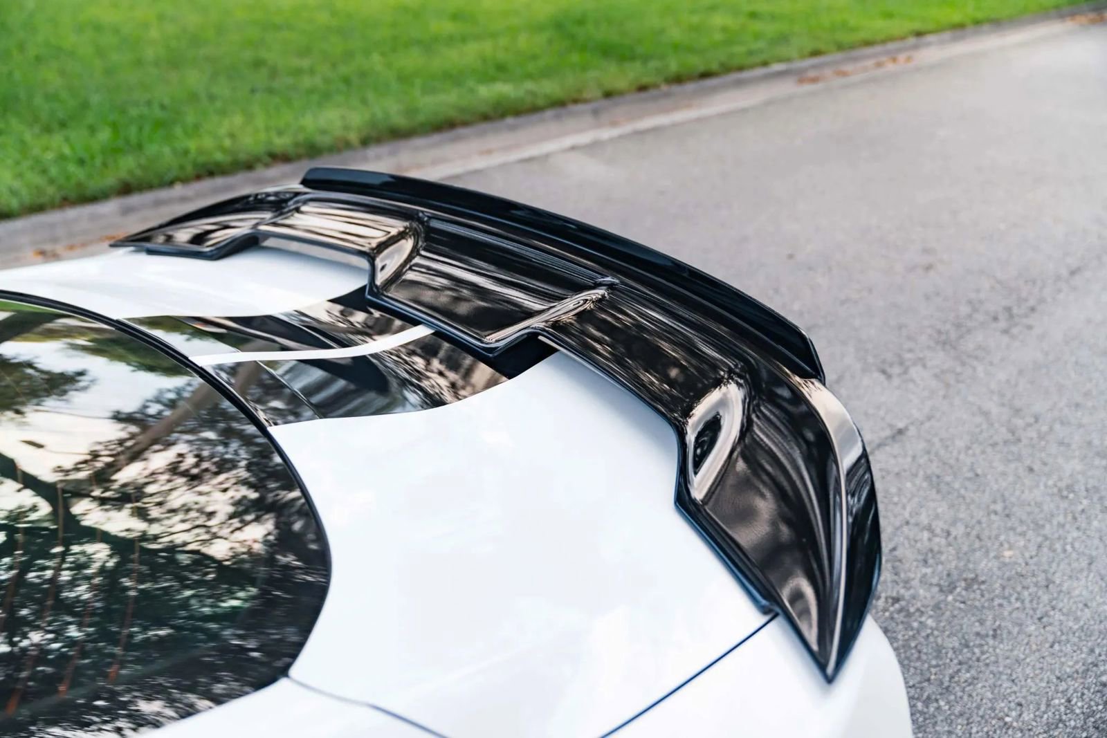 Used 2020 Ford Mustang Shelby GT500 w/ Technology Package image 11