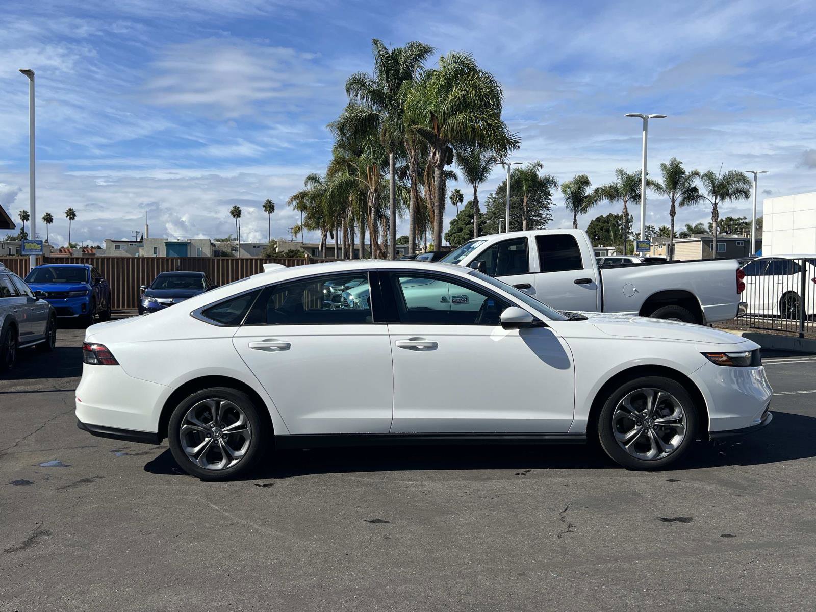 Used 2023 Honda Accord EX image 24